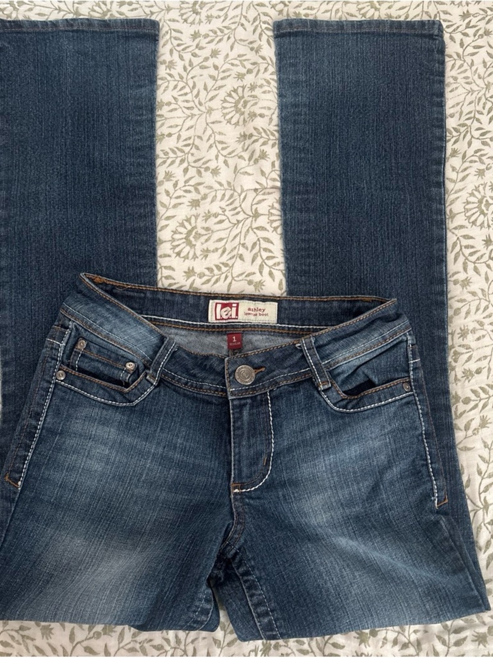 Levi's Women's Medium Blue Bootcut Jeans